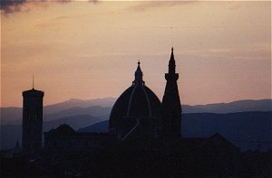 Wonderful sunset, view of the Duomo from Piazzale Michelangelo, which lies above the city